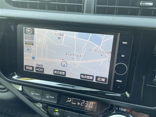 アクア X-アーバン 禁煙車/純正ナビ/バックカメラ/フルセグ/Bluetooth/ETC/ハーフレザーシート/シートヒーター/スマートキー/スペアキー/アイドリングストップ/純正アルミホイール/プッシュボタンスタート(7枚目)