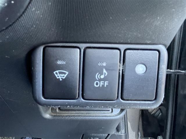 アクア X-アーバン 禁煙車/純正ナビ/バックカメラ/フルセグ/Bluetooth/ETC/ハーフレザーシート/シートヒーター/スマートキー/スペアキー/アイドリングストップ/純正アルミホイール/プッシュボタンスタート(12枚目)