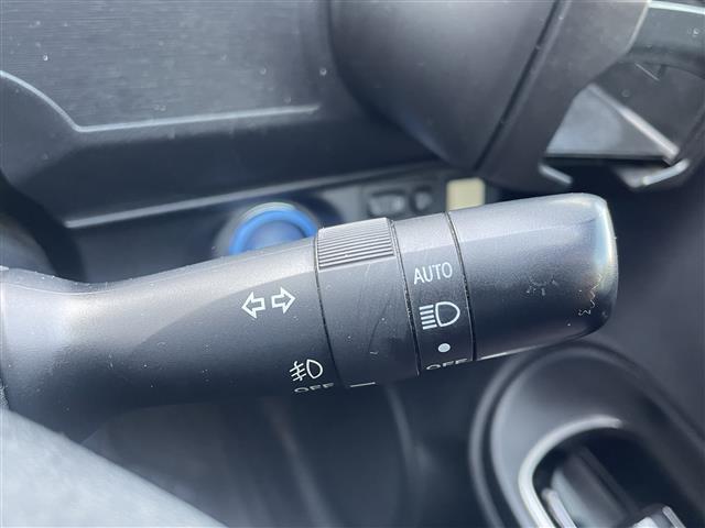 アクア X-アーバン 禁煙車/純正ナビ/バックカメラ/フルセグ/Bluetooth/ETC/ハーフレザーシート/シートヒーター/スマートキー/スペアキー/アイドリングストップ/純正アルミホイール/プッシュボタンスタート(18枚目)