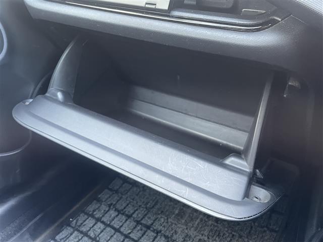 アクア X-アーバン 禁煙車/純正ナビ/バックカメラ/フルセグ/Bluetooth/ETC/ハーフレザーシート/シートヒーター/スマートキー/スペアキー/アイドリングストップ/純正アルミホイール/プッシュボタンスタート(24枚目)