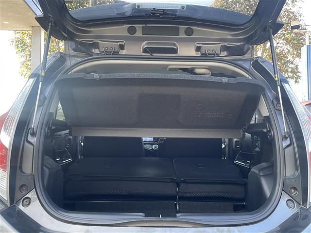 アクア X-アーバン 禁煙車/純正ナビ/バックカメラ/フルセグ/Bluetooth/ETC/ハーフレザーシート/シートヒーター/スマートキー/スペアキー/アイドリングストップ/純正アルミホイール/プッシュボタンスタート(30枚目)