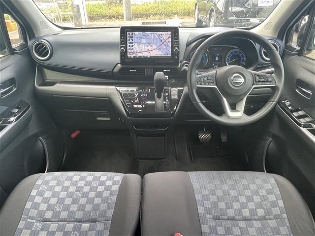 デイズ ハイウェイスター　Ｇターボプロパイロットエディション　禁煙車／純正ナビ／アラウンドビューモニター／フルセグ／Ｂｌｕｅｔｏｏｔｈ／ＥＴＣ／プロパイロット／ＬＥＤヘッドライト／オートライト／フォグライト／純正アルミホイール／スマートキー（4枚目）