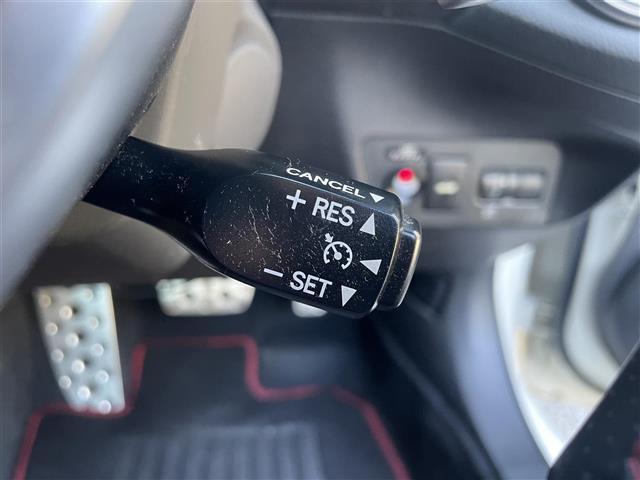 BRZ S 禁煙車/社外ナビ/フルセグ/ETC/Bluetooth/スマートキー/スペアキー/ハーフレザーシート/シートヒーター/クルーズコントロール/パドルシフト/HIDヘッドライト/オートライト(11枚目)