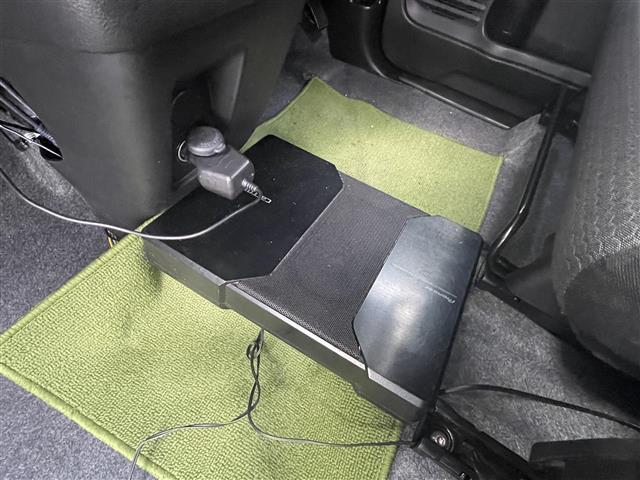 スペーシアギア ハイブリッドXZ ターボ 禁煙車/両側パワースライドドア/社外オーディオ/Bluetooth/クルーズコントロール/パドルシフト/衝突軽減ブレーキ/シートヒーター/LEDヘッドライト/オートライト/フォグライト/スマートキー(17枚目)