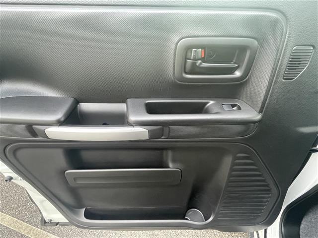 スペーシアギア ハイブリッドXZ ターボ 禁煙車/両側パワースライドドア/社外オーディオ/Bluetooth/クルーズコントロール/パドルシフト/衝突軽減ブレーキ/シートヒーター/LEDヘッドライト/オートライト/フォグライト/スマートキー(23枚目)