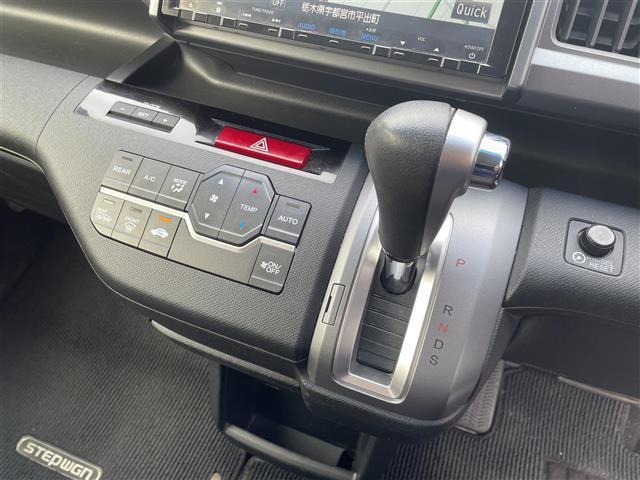 ステップワゴンスパーダ Ｚ　クールスピリット　禁煙車／バックカメラ／ＥＴＣ／両側パワースライドドア／クルーズコントロール／ハーフレザーシート／パドルシフト／スマートキー／ＨＩＤヘッドライト／オートライト／フォグライト／（18枚目）