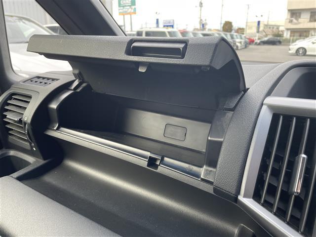 ステップワゴンスパーダ Ｚ　クールスピリット　禁煙車／バックカメラ／ＥＴＣ／両側パワースライドドア／クルーズコントロール／ハーフレザーシート／パドルシフト／スマートキー／ＨＩＤヘッドライト／オートライト／フォグライト／（23枚目）