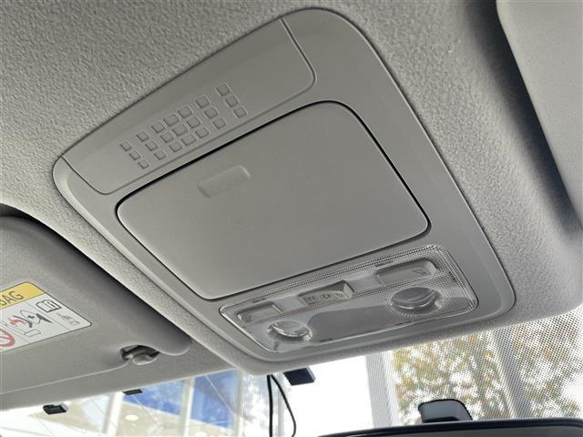 ヴォクシー ＺＳ　禁煙車／純正ナビ／バックカメラ／フルセグ／Ｂｌｕｅｔｏｏｔｈ／ＥＴＣ／片側パワースライドドア／スマートキー／ＬＥＤヘッドライト／フォグライト／オートライト／純正アルミホイール／プッシュボタンスタート（22枚目）