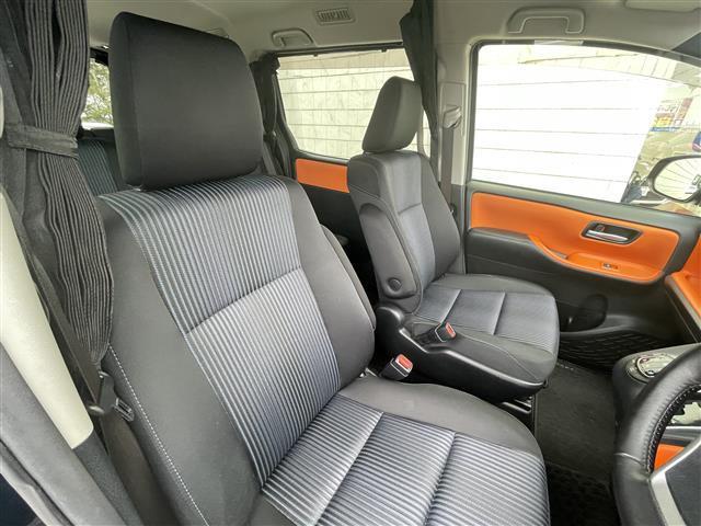 ヴォクシー ＺＳ　禁煙車／純正ナビ／バックカメラ／フルセグ／Ｂｌｕｅｔｏｏｔｈ／ＥＴＣ／片側パワースライドドア／スマートキー／ＬＥＤヘッドライト／フォグライト／オートライト／純正アルミホイール／プッシュボタンスタート（33枚目）