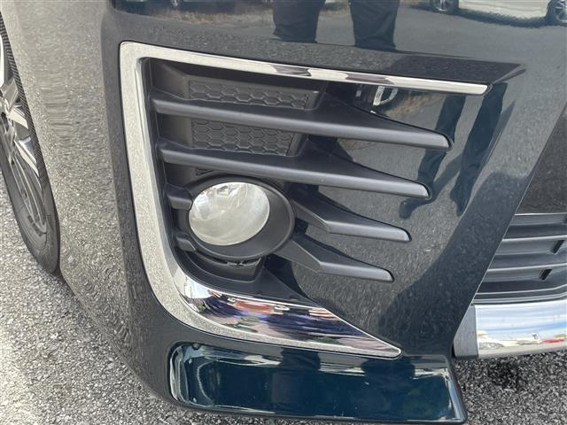 ヴォクシー ＺＳ　禁煙車／純正ナビ／バックカメラ／フルセグ／Ｂｌｕｅｔｏｏｔｈ／ＥＴＣ／片側パワースライドドア／スマートキー／ＬＥＤヘッドライト／フォグライト／オートライト／純正アルミホイール／プッシュボタンスタート（44枚目）