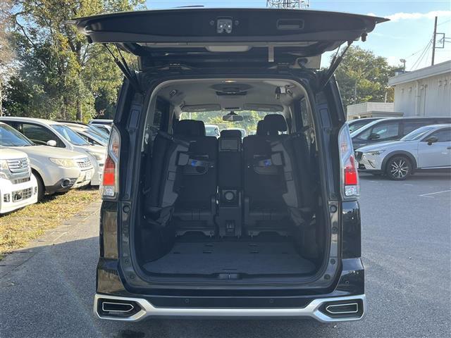 セレナ ライダー プロパイロットエディション 禁煙車/社外ナビ/両側パワースライドドア/フリップダウンモニター/バックカメラ/プロパイロット/スマートキー/スペアキー/LEDヘッドライト/オートライト/フルセグ/Bluetooth(30枚目)