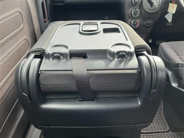 スペイド F 禁煙車 モデリスタエアロ 純正SDナビ バックカメラ Bluetooth接続 CD/DVD フルセグTV コーナーセンサー ETC スマートキー プッシュスタート パワースライドドア(18枚目)