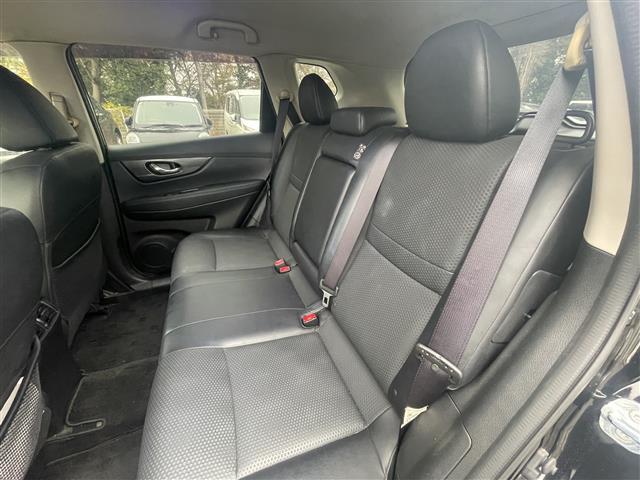 エクストレイル ２０ＸブラクエクストリーマＸエマージェンシブレーキＰ　純正ナビ／アラウンドビューモニター／フルセグ／ＥＴＣ／Ｂｌｕｅｔｏｏｔｈ／ＬＥＤヘッドライト／オートライト／フォグライト／ルーフレール／純正アルミホイール／スマートキー／クルーズコントロール（28枚目）