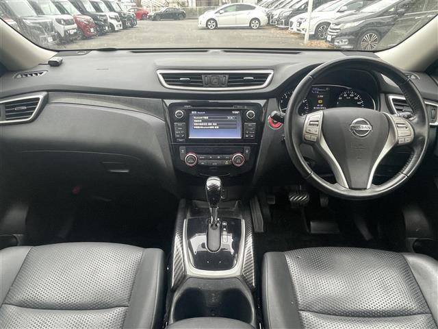 エクストレイル ２０ＸブラクエクストリーマＸエマージェンシブレーキＰ　純正ナビ／アラウンドビューモニター／フルセグ／ＥＴＣ／Ｂｌｕｅｔｏｏｔｈ／ＬＥＤヘッドライト／オートライト／フォグライト／ルーフレール／純正アルミホイール／スマートキー／クルーズコントロール（42枚目）