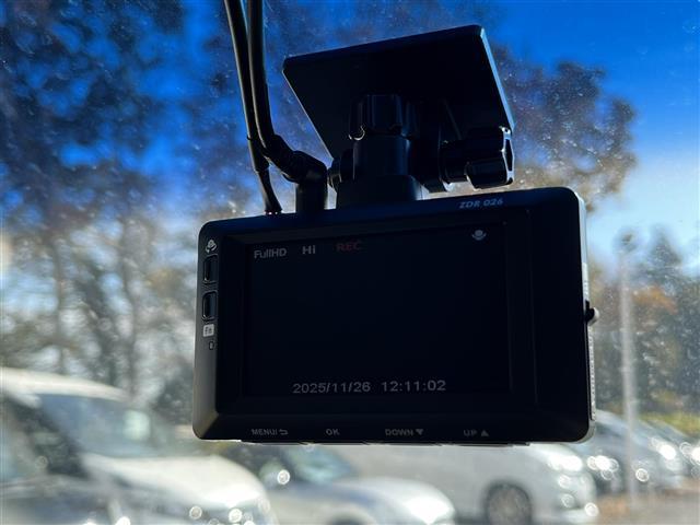 オデッセイ アブソルート・EXホンダセンシング 禁煙車/純正ナビ/バックカメラ/フルセグ/Bluetooth/ETC/両側パワースライドドア/クルーズコントロール/パドルシフト/LEDヘッドライト/オートライト/ハーフレザーシート/パワーシート(15枚目)