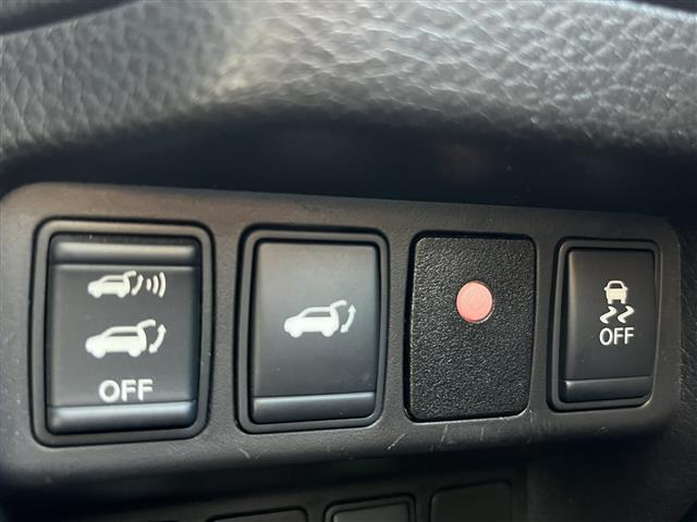 エクストレイル 20XtブラックエクストリーマXエマジェンシブレキP 禁煙車/純正ナビ/アラウンドビューモニター/TV/ビルトインETC/ルーフレール/4WD/スマートキー/スペアキー/クルーズコントロール/ハーフレザーシート/シートヒーター/パワーバックドア(8枚目)