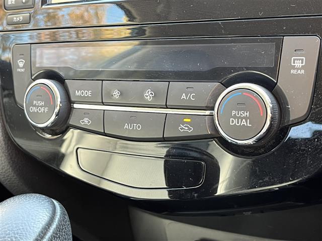 エクストレイル 20XtブラックエクストリーマXエマジェンシブレキP 禁煙車/純正ナビ/アラウンドビューモニター/TV/ビルトインETC/ルーフレール/4WD/スマートキー/スペアキー/クルーズコントロール/ハーフレザーシート/シートヒーター/パワーバックドア(18枚目)