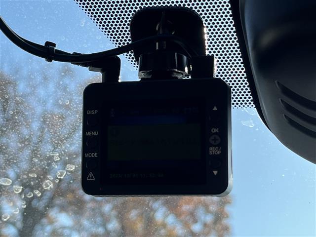 エクストレイル 20XtブラックエクストリーマXエマジェンシブレキP 禁煙車/純正ナビ/アラウンドビューモニター/TV/ビルトインETC/ルーフレール/4WD/スマートキー/スペアキー/クルーズコントロール/ハーフレザーシート/シートヒーター/パワーバックドア(22枚目)