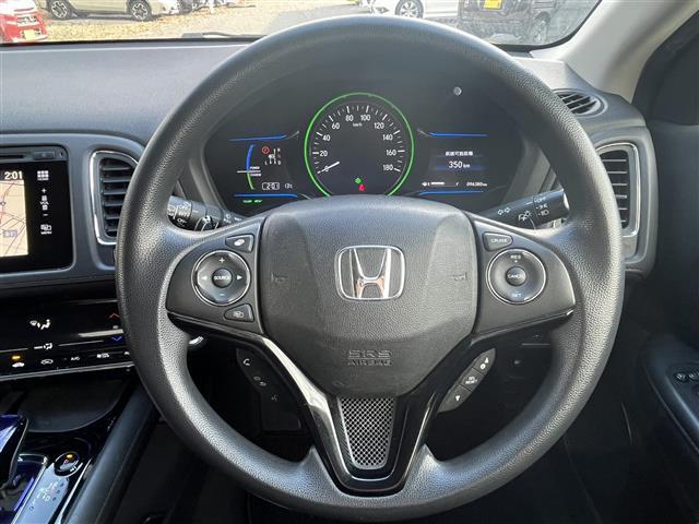 ヴェゼル ハイブリッド 禁煙車/純正ナビ/フルセグTV/Bluetooth/CD/DVD/バックカメラ/クルーズコントロール/プッシュスタート/スマートキー/ウィンカーミラー/ブレーキホールド/パドルシフト(11枚目)