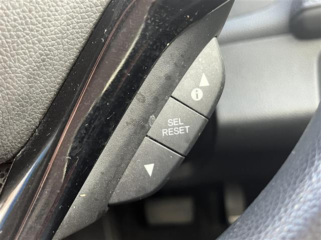 ヴェゼル ハイブリッド 禁煙車/純正ナビ/フルセグTV/Bluetooth/CD/DVD/バックカメラ/クルーズコントロール/プッシュスタート/スマートキー/ウィンカーミラー/ブレーキホールド/パドルシフト(15枚目)