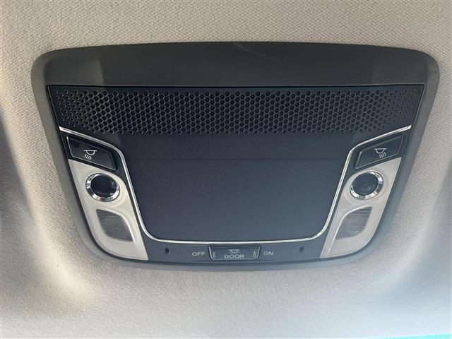 ヴェゼル ハイブリッド 禁煙車/純正ナビ/フルセグTV/Bluetooth/CD/DVD/バックカメラ/クルーズコントロール/プッシュスタート/スマートキー/ウィンカーミラー/ブレーキホールド/パドルシフト(25枚目)