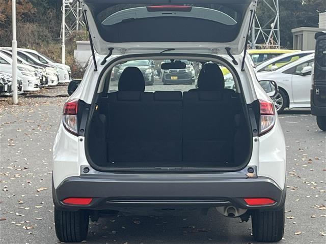 ヴェゼル ハイブリッド 禁煙車/純正ナビ/フルセグTV/Bluetooth/CD/DVD/バックカメラ/クルーズコントロール/プッシュスタート/スマートキー/ウィンカーミラー/ブレーキホールド/パドルシフト(33枚目)