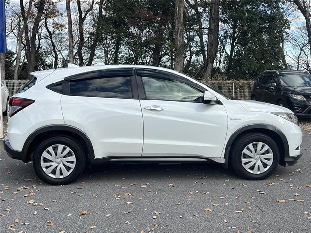 ヴェゼル ハイブリッド 禁煙車/純正ナビ/フルセグTV/Bluetooth/CD/DVD/バックカメラ/クルーズコントロール/プッシュスタート/スマートキー/ウィンカーミラー/ブレーキホールド/パドルシフト(39枚目)