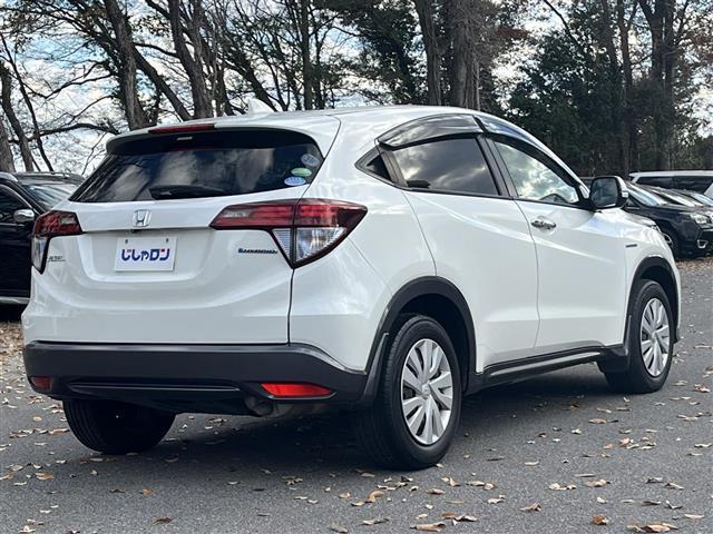 ヴェゼル ハイブリッド 禁煙車/純正ナビ/フルセグTV/Bluetooth/CD/DVD/バックカメラ/クルーズコントロール/プッシュスタート/スマートキー/ウィンカーミラー/ブレーキホールド/パドルシフト(41枚目)