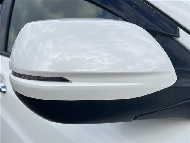 ヴェゼル ハイブリッド 禁煙車/純正ナビ/フルセグTV/Bluetooth/CD/DVD/バックカメラ/クルーズコントロール/プッシュスタート/スマートキー/ウィンカーミラー/ブレーキホールド/パドルシフト(43枚目)