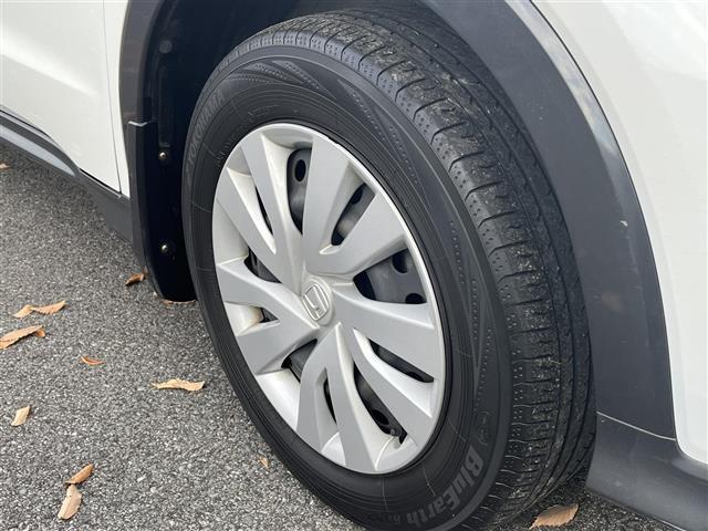 ヴェゼル ハイブリッド 禁煙車/純正ナビ/フルセグTV/Bluetooth/CD/DVD/バックカメラ/クルーズコントロール/プッシュスタート/スマートキー/ウィンカーミラー/ブレーキホールド/パドルシフト(45枚目)