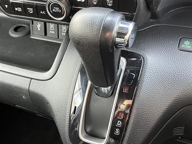 Ｎ－ＢＯＸカスタム Ｇ・Ｌターボホンダセンシング　禁煙車／純正ナビ／バックカメラ／ワンセグ／Ｂｌｕｅｔｏｏｔｈ／ＥＴＣ／両側パワースライドドア／ホンダセンシング／パドルシフト／ＬＥＤヘッドライト／オートライト／ハーフレザーシート／純正アルミホイール（20枚目）