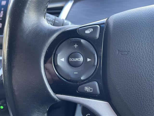 ジェイド ハイブリッドＸ　禁煙車　純正ナビ　ＣＤ　Ｂｌｕｅｔｏｏｔｈ接続　バックカメラ　コンフォートビューパッケージ　社外デジタルインナーミラー　ＬＥＤヘッドライト　スマートキー　プッシュスタート　ＥＴＣ　シートヒーター（9枚目）