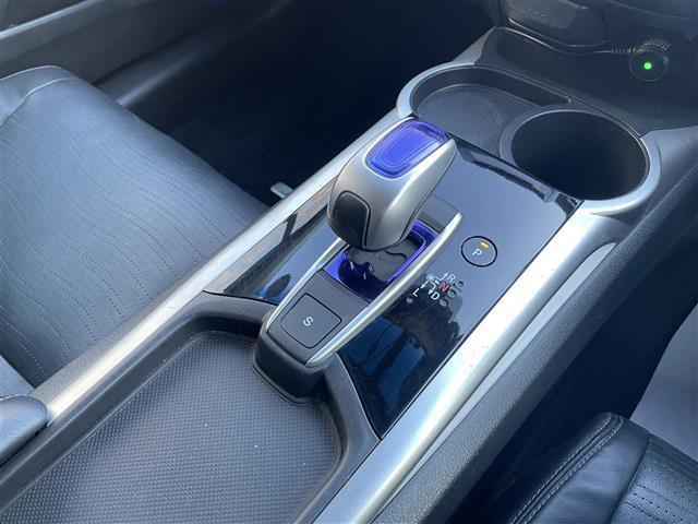 ジェイド ハイブリッドＸ　禁煙車　純正ナビ　ＣＤ　Ｂｌｕｅｔｏｏｔｈ接続　バックカメラ　コンフォートビューパッケージ　社外デジタルインナーミラー　ＬＥＤヘッドライト　スマートキー　プッシュスタート　ＥＴＣ　シートヒーター（15枚目）