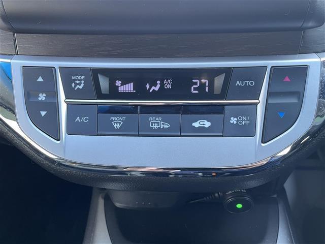 ジェイド ハイブリッドＸ　禁煙車　純正ナビ　ＣＤ　Ｂｌｕｅｔｏｏｔｈ接続　バックカメラ　コンフォートビューパッケージ　社外デジタルインナーミラー　ＬＥＤヘッドライト　スマートキー　プッシュスタート　ＥＴＣ　シートヒーター（16枚目）