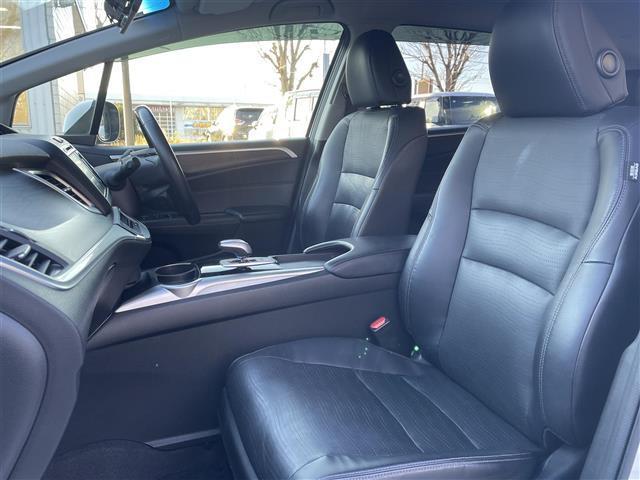 ジェイド ハイブリッドＸ　禁煙車　純正ナビ　ＣＤ　Ｂｌｕｅｔｏｏｔｈ接続　バックカメラ　コンフォートビューパッケージ　社外デジタルインナーミラー　ＬＥＤヘッドライト　スマートキー　プッシュスタート　ＥＴＣ　シートヒーター（27枚目）