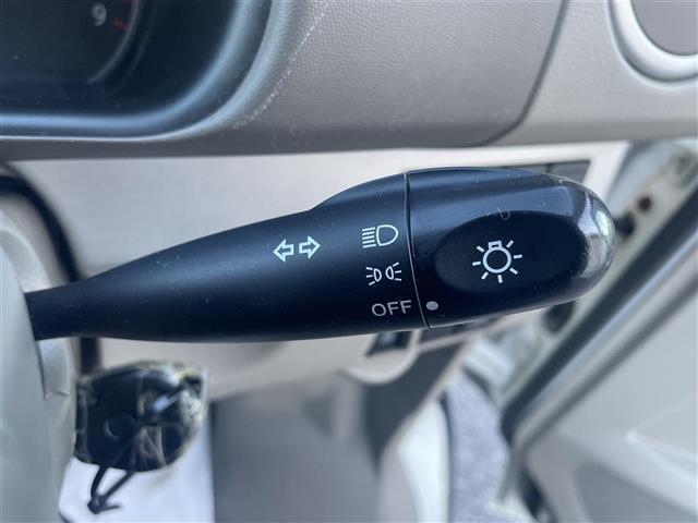 エブリイワゴン ＪＰターボ　禁煙車／社外ナビ／ワンセグ／片側パワースライドドア／キーレス／純正アルミホイール／ＡＢＳ／ターボ／フロアマット／パワーウィンド（11枚目）