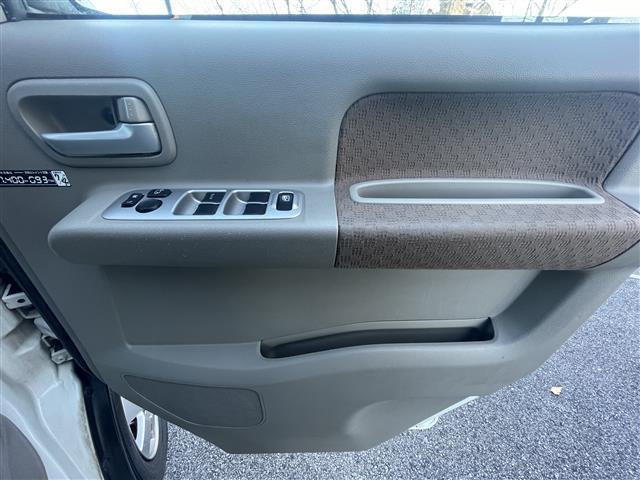 エブリイワゴン ＪＰターボ　禁煙車／社外ナビ／ワンセグ／片側パワースライドドア／キーレス／純正アルミホイール／ＡＢＳ／ターボ／フロアマット／パワーウィンド（23枚目）