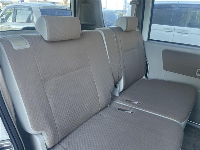 エブリイワゴン ＪＰターボ　禁煙車／社外ナビ／ワンセグ／片側パワースライドドア／キーレス／純正アルミホイール／ＡＢＳ／ターボ／フロアマット／パワーウィンド（28枚目）