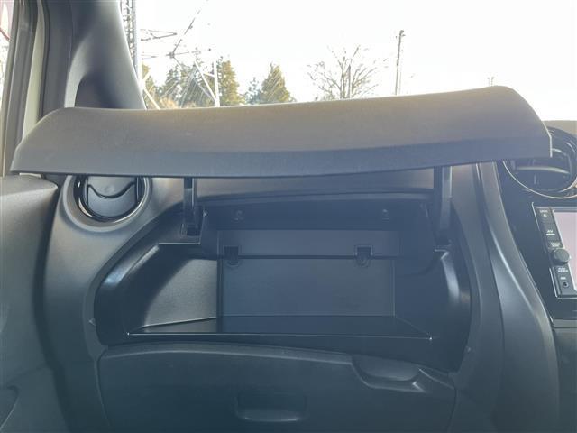 ノート ｅ－パワー　Ｘ　ブラックアロー　禁煙車／純正ナビ／バックカメラ／フルセグ／Ｂｌｕｅｔｏｏｔｈ／ＥＴＣ／ＬＥＤヘッドライト／オートライト／フォグライト／スマートキー／純正アルミホイール／クルーズコントロール／衝突軽減ブレーキ（23枚目）