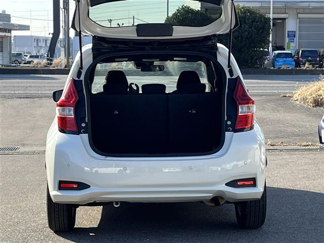 ノート ｅ－パワー　Ｘ　ブラックアロー　禁煙車／純正ナビ／バックカメラ／フルセグ／Ｂｌｕｅｔｏｏｔｈ／ＥＴＣ／ＬＥＤヘッドライト／オートライト／フォグライト／スマートキー／純正アルミホイール／クルーズコントロール／衝突軽減ブレーキ（31枚目）