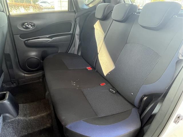 ノート ｅ－パワー　Ｘ　ブラックアロー　禁煙車／純正ナビ／バックカメラ／フルセグ／Ｂｌｕｅｔｏｏｔｈ／ＥＴＣ／ＬＥＤヘッドライト／オートライト／フォグライト／スマートキー／純正アルミホイール／クルーズコントロール／衝突軽減ブレーキ（32枚目）