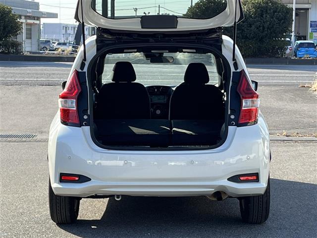 ノート ｅ－パワー　Ｘ　ブラックアロー　禁煙車／純正ナビ／バックカメラ／フルセグ／Ｂｌｕｅｔｏｏｔｈ／ＥＴＣ／ＬＥＤヘッドライト／オートライト／フォグライト／スマートキー／純正アルミホイール／クルーズコントロール／衝突軽減ブレーキ（33枚目）