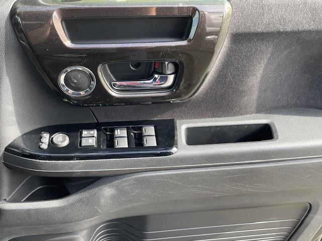 Ｎ－ＢＯＸカスタム Ｇ・Ｌ　Ｓｔｒａｄａナビ　フルセグ　Ｂｌｕｅｔｏｏｔｈ　バックカメラ　前後ドライブレコーダー　ＥＴＣ　横滑り防止装置　片側パワースライドドア　ＬＥＤヘッドライト　オートライト　プッシュスタート　スマートキー（24枚目）