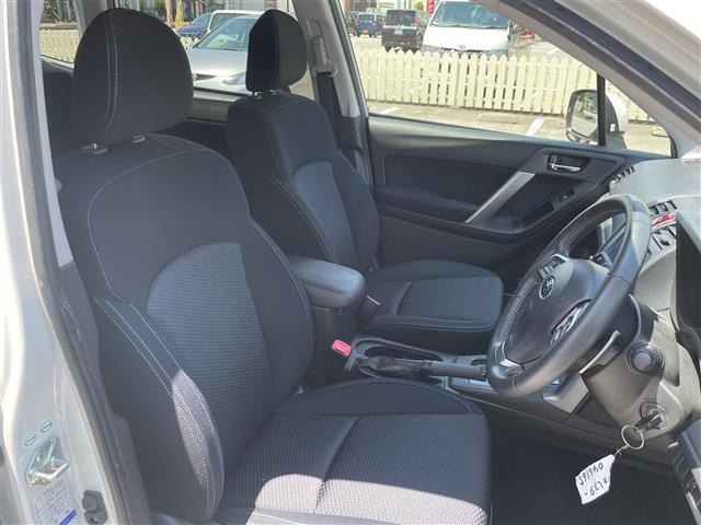 フォレスター ２．０ｉ－Ｌ　アイサイト（14枚目）