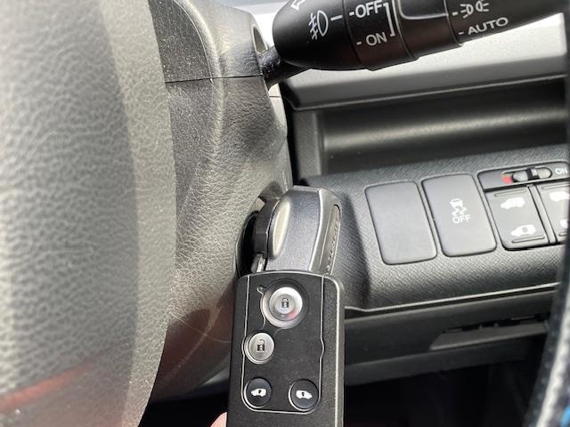 ステップワゴンスパーダ Z ナビ フルセグ バックカメラ ETC 前後ドライブレコーダー 両側パワースライドドア 横滑り防止システム パドルシフト HIDヘッドライト オートライト フォグランプ ドアバイザー CD/DVD再生(10枚目)