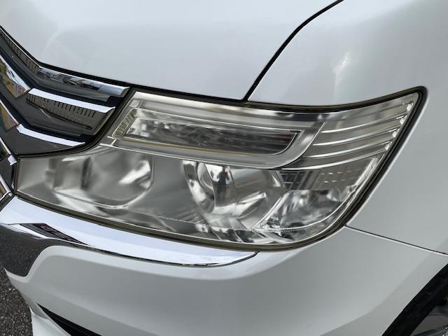 ステップワゴンスパーダ Z ナビ フルセグ バックカメラ ETC 前後ドライブレコーダー 両側パワースライドドア 横滑り防止システム パドルシフト HIDヘッドライト オートライト フォグランプ ドアバイザー CD/DVD再生(28枚目)