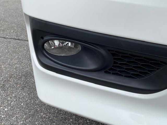 ステップワゴンスパーダ Z ナビ フルセグ バックカメラ ETC 前後ドライブレコーダー 両側パワースライドドア 横滑り防止システム パドルシフト HIDヘッドライト オートライト フォグランプ ドアバイザー CD/DVD再生(29枚目)