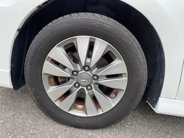 ステップワゴンスパーダ Z ナビ フルセグ バックカメラ ETC 前後ドライブレコーダー 両側パワースライドドア 横滑り防止システム パドルシフト HIDヘッドライト オートライト フォグランプ ドアバイザー CD/DVD再生(35枚目)