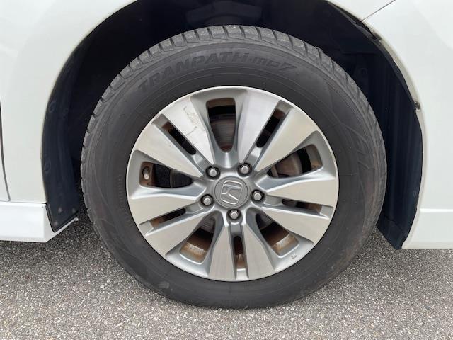 ステップワゴンスパーダ Z ナビ フルセグ バックカメラ ETC 前後ドライブレコーダー 両側パワースライドドア 横滑り防止システム パドルシフト HIDヘッドライト オートライト フォグランプ ドアバイザー CD/DVD再生(36枚目)