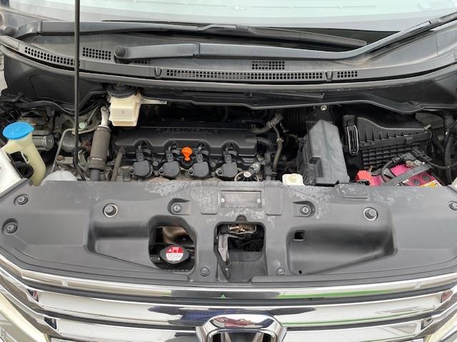 ステップワゴンスパーダ Z ナビ フルセグ バックカメラ ETC 前後ドライブレコーダー 両側パワースライドドア 横滑り防止システム パドルシフト HIDヘッドライト オートライト フォグランプ ドアバイザー CD/DVD再生(39枚目)